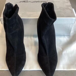Brian Atwood Booties with Stiletto heel and Zipper in Back in Black Suede size 8